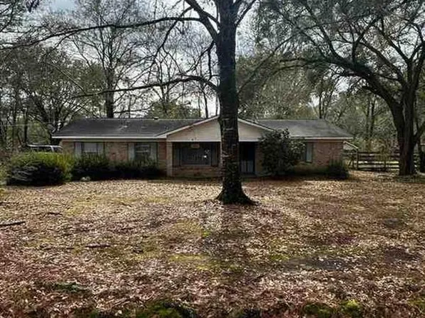 313 Sioux Ave, Satsuma, AL 36572