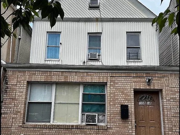10818 39th Ave, Corona, NY 11368