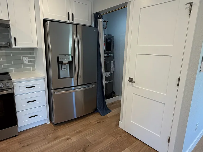 2331 Fairfield Ave #B — Photo 13