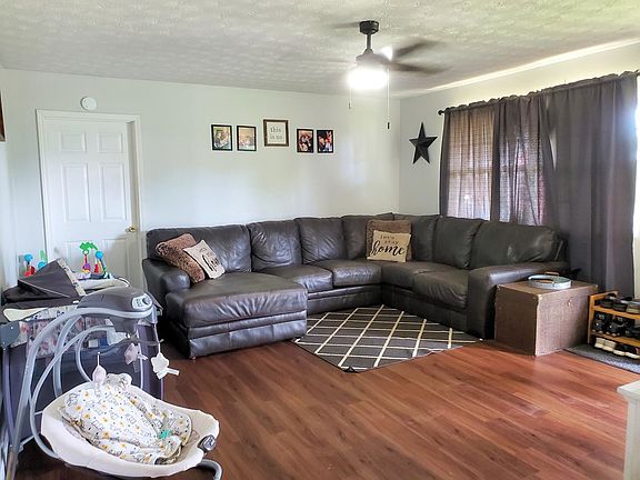 2nd image of 1735 Waldo Dr