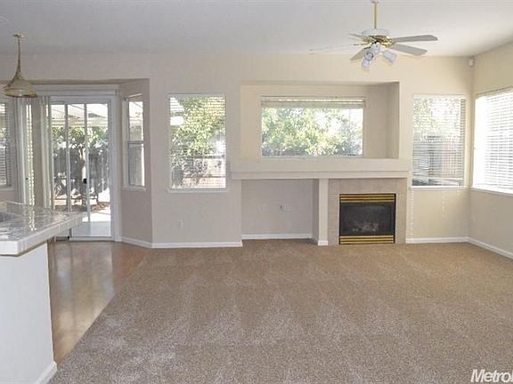 4th image of 7941 Montevina Dr