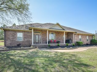 471144 E 1060th Rd, Muldrow, OK 74948