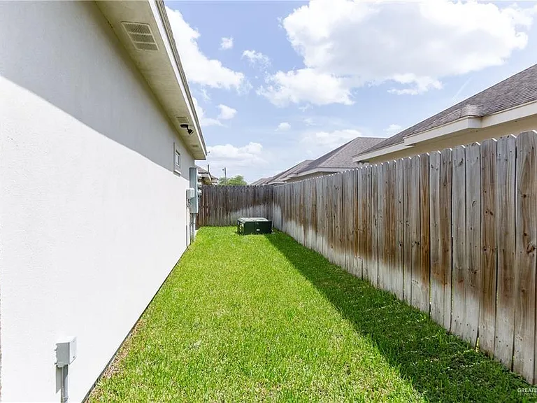 2902 Sabercat Ave #4 — Photo 14