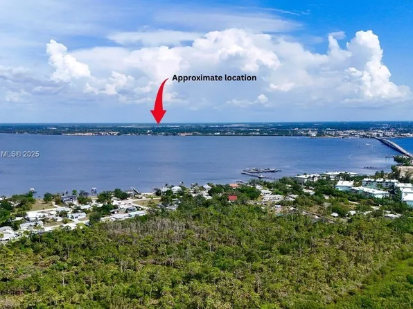 8058 Grove Blvd, Punta Gorda, FL 33982