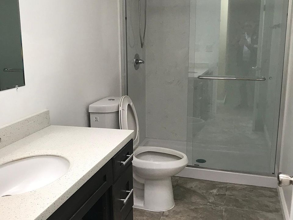 2nd image of 45 Blossom Ct