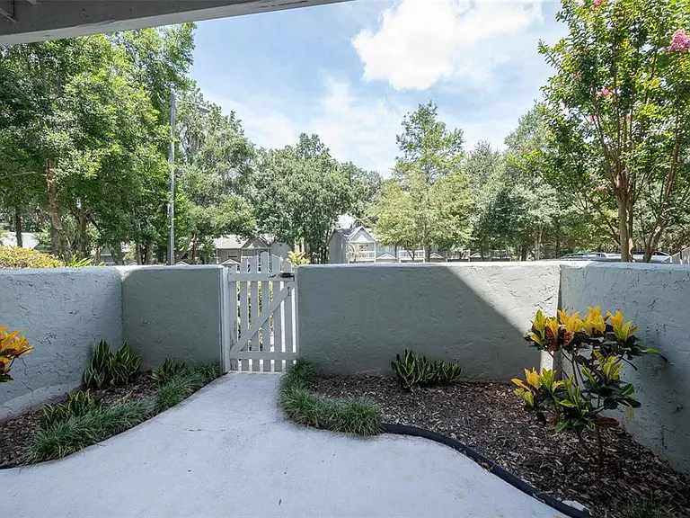 4411 SW 34th St #705 — Photo 4
