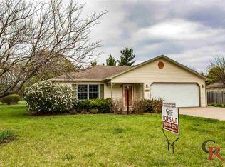 3845 Fox Ridge Dr, Manhattan, KS 66502