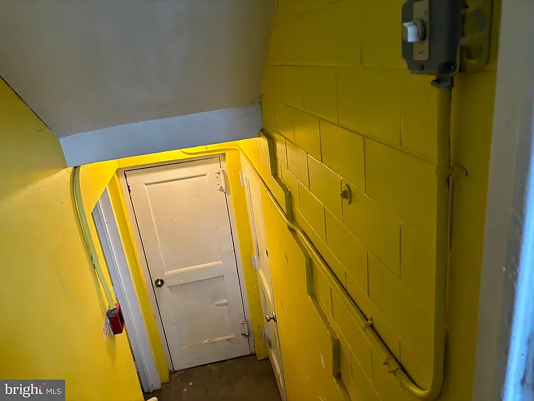 676 Perth Pl #B — Photo 25