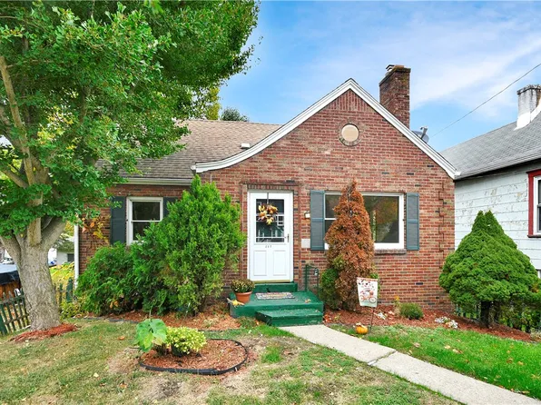 237 Latimer Ave, Strabane, PA 15363