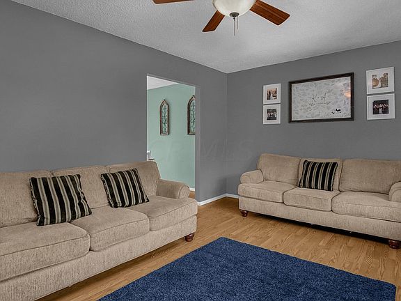 5th image of 319 Dellfield Way
