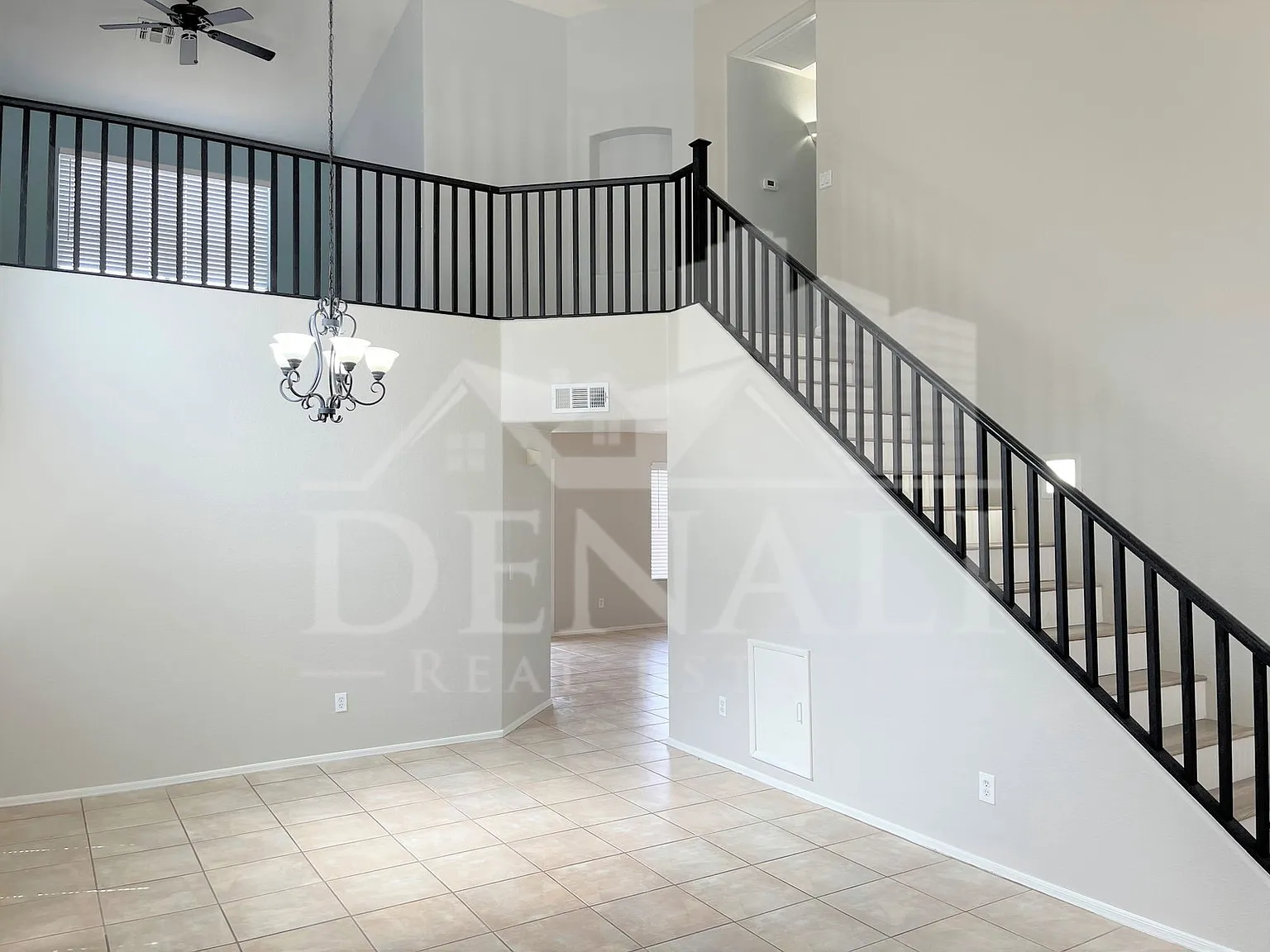 3 bed, 3.0 bath, 1934 sqft, $2,395 — Photo 3