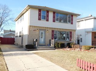 2757 S 70th St, Milwaukee, WI 53219