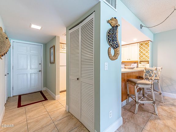 5th image of 2100 Ocean Shore Blvd #1040