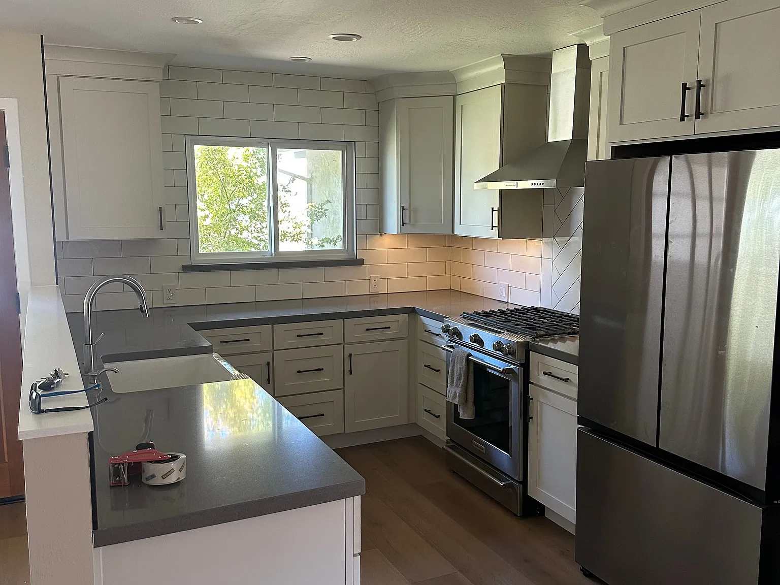 4 bed, 2.0 bath, 1510 sqft, $4,295 — Photo 3