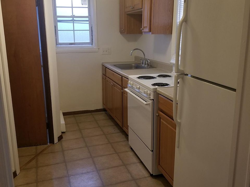 1st image of 109 E Buffalo St APT B
