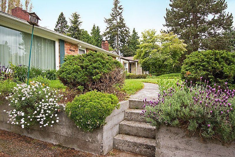 1st image of 15243 6th Ave NE