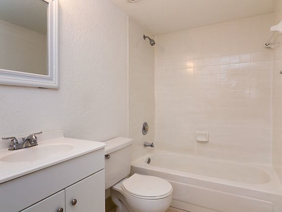 4th image of 700 Euclid Ave APT 403