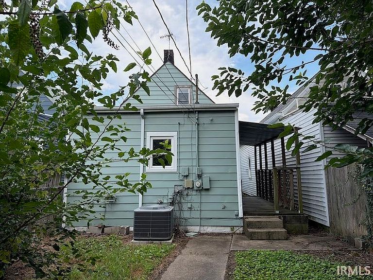 Listing photo 3