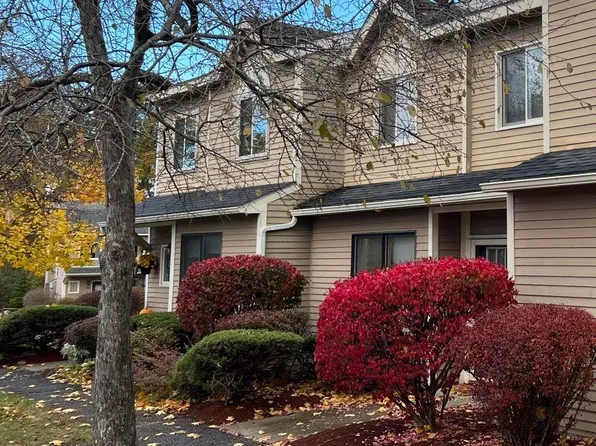 J2 Stonehedge Drive, South Burlington, VT 05403