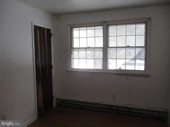 5th image of 3017 Frenchtown Rd