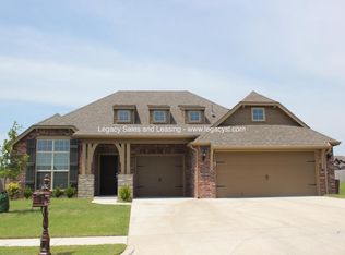 2107 E 133rd St S, Bixby, OK 74008