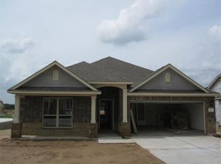 921 Arvada Dr, Leander, TX 78641