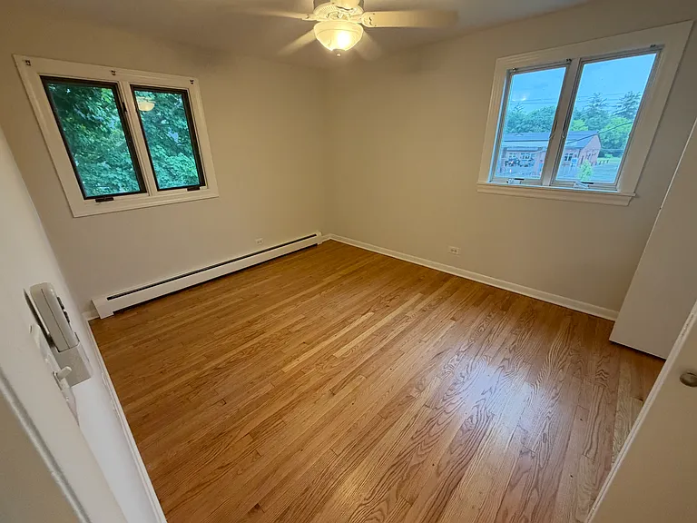 84 W Belvidere Rd — Photo 12