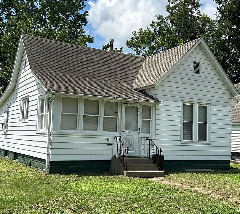 301 N 10th St