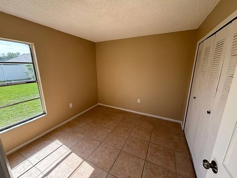 3206 Ambassador Ave — Photo 7