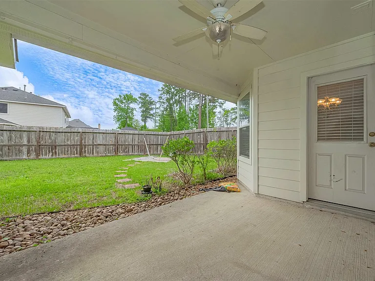 1007 Casting Springs Way — Photo 38