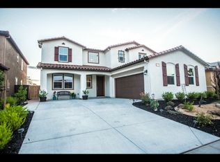 10096 Aveiro Way, Elk Grove, CA 95757