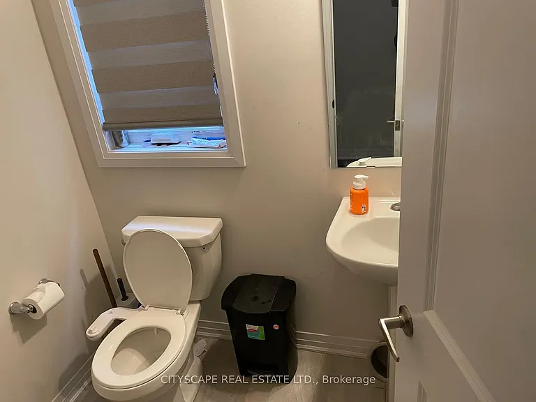86 Gibson St — Photo 10