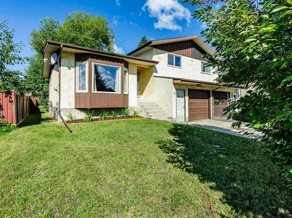 14 E Eagle Rd, Lacombe, AB T4L 1S2