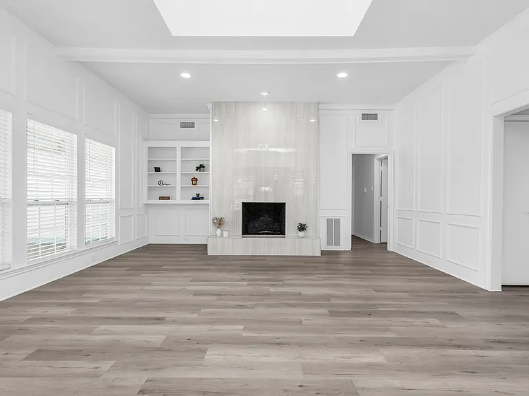 7233 Rustic Valley Dr — Photo 5