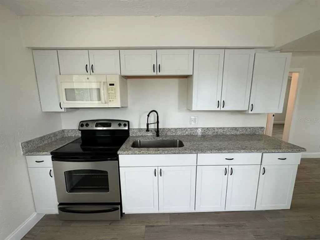 2 bed, 1.0 bath, 1680 sqft, $1,375 — Photo 4
