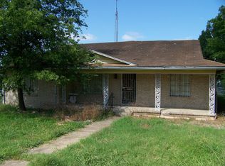 301 N Falls St, Mart, TX 76664