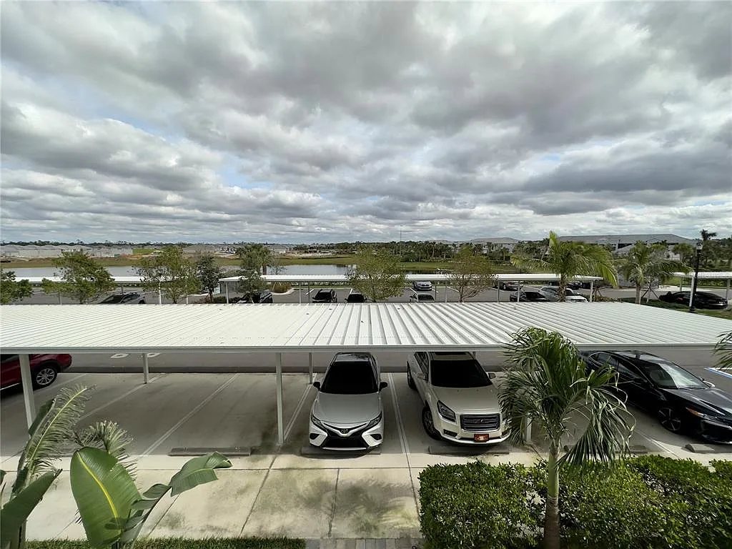 2 bed, 2.0 bath, 1154 sqft, $6,000 — Photo 3