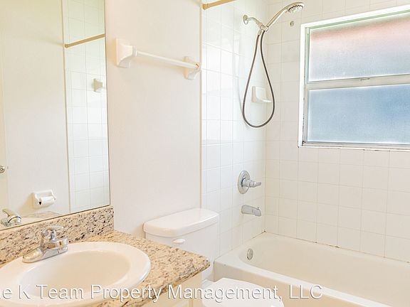 5th image of 154 Morning Glory Cir