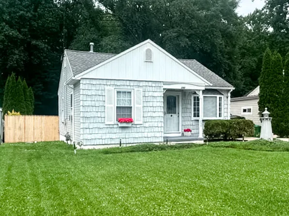290 W Prospect Avenue, Keyport, NJ 07735