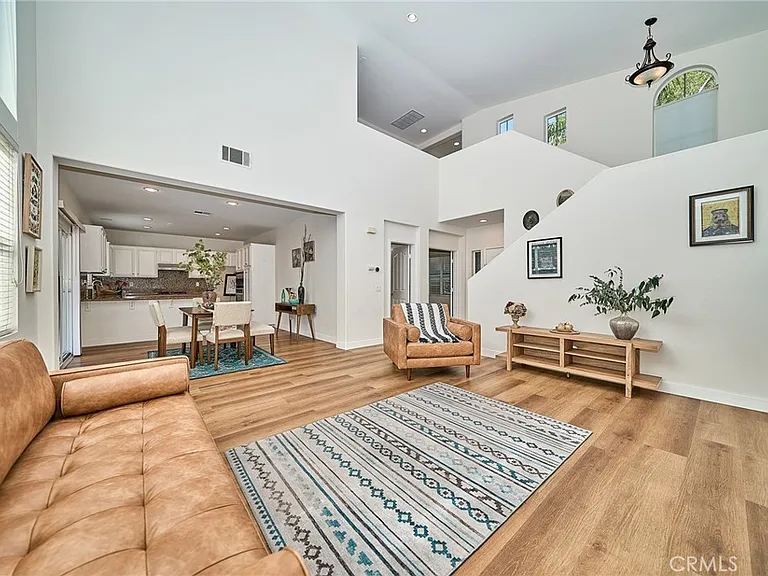 6377 Peach Ave — Photo 5