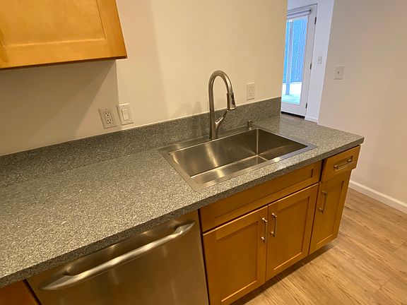 5th image of 1755 Peaceful Valley Rd #1
