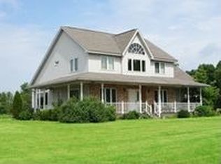 2126 S Logans Point Dr, Hanover, IN 47243