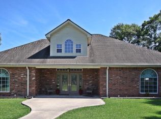 2206 W Sunset Dr, Orange, TX 77630