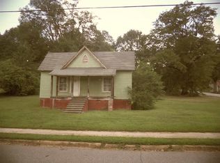 11 Carney St, Drayton, SC 29333