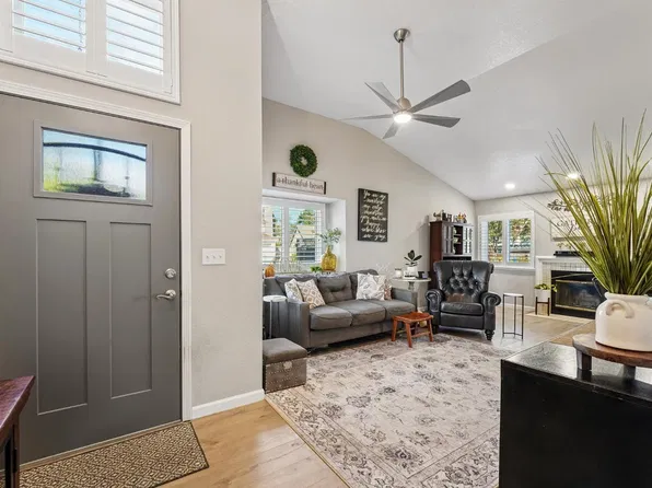 1102 Charter Lane, Fairfield, CA 94533