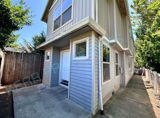 11929 SE Pine St, Portland, OR 97216
