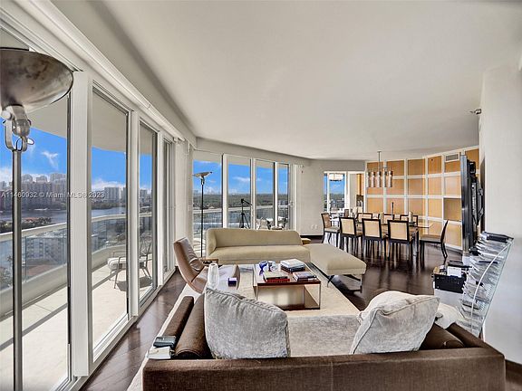 4th image of 2600 Island Blvd APT 1601