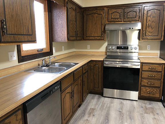 3rd image of 1272 Norton Ave NE