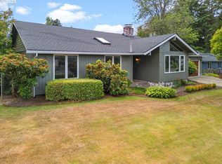 706 NW Queens Ct, Hillsboro, OR