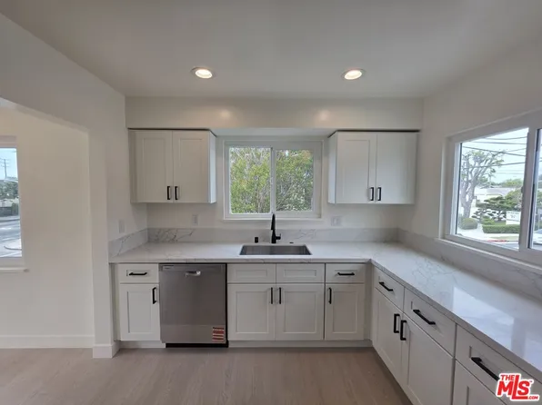 2601 20th St APT 6, Santa Monica, CA 90405